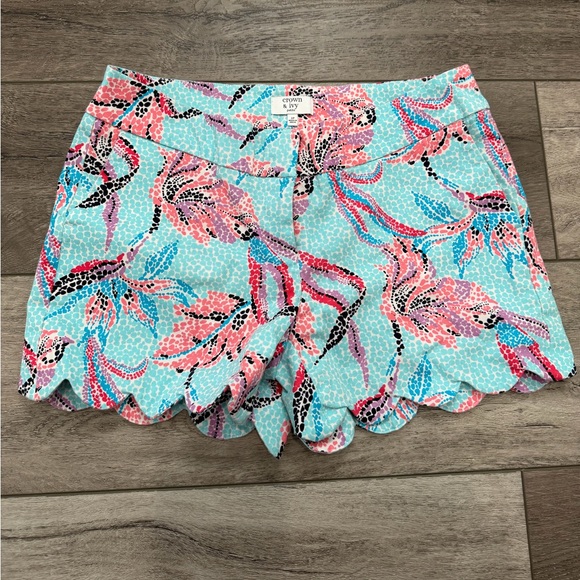 crown & ivy Pants - Crown & Ivy Women's Floral High Waist Shorts - Blue and Pink - Scallop Edge